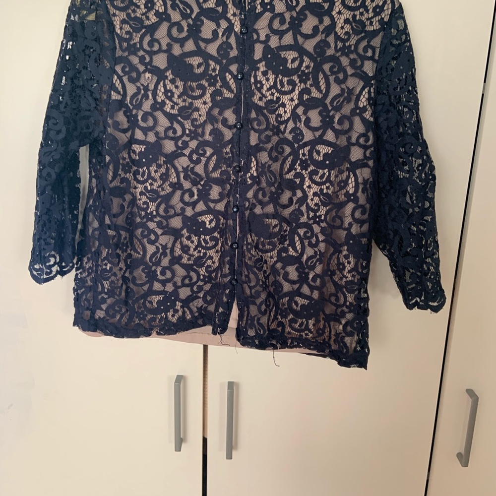 Lace top - Picture 4 of 7
